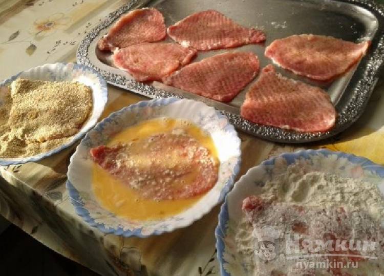 Вкусные свиные отбивные на сковороде - фото шаг 3