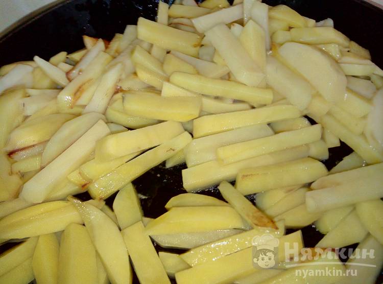 Жареная картошка с адыгейской солью - фото шаг 2