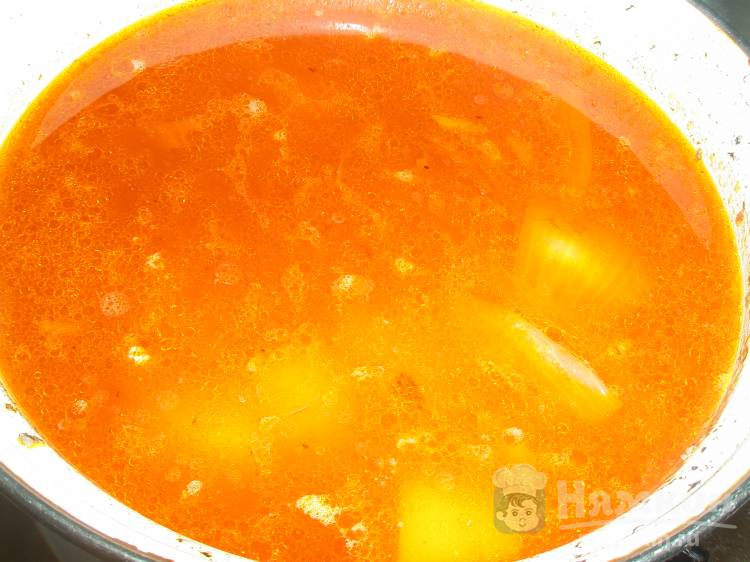 Тушеные куриные сердечки с картофелем - фото шаг 5
