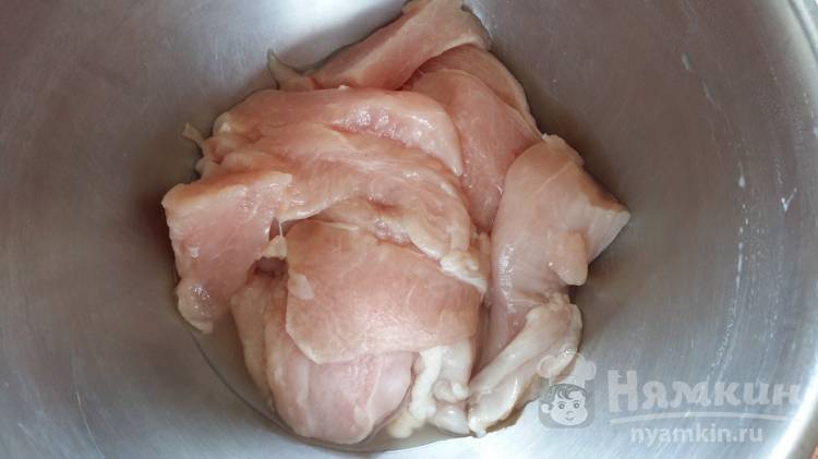 Хрустящие отбивные из куриной грудки - фото шаг 1