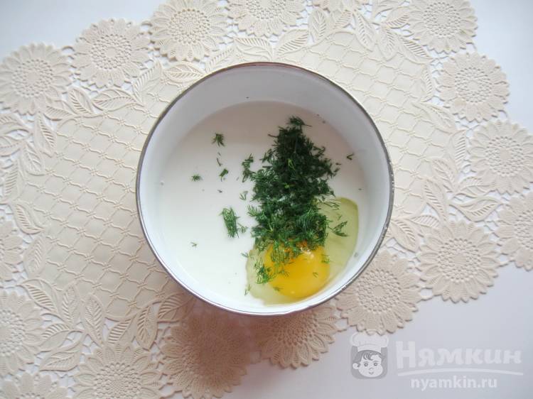 Гренки с укропом и чесноком - фото шаг 2