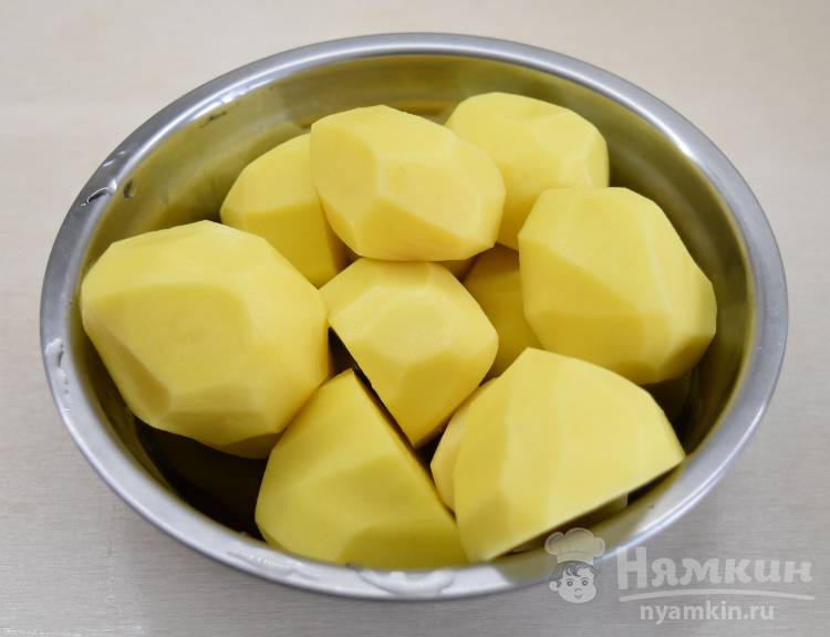 Горбуша под сметанно-луковой шубой с картофелем - фото шаг 7