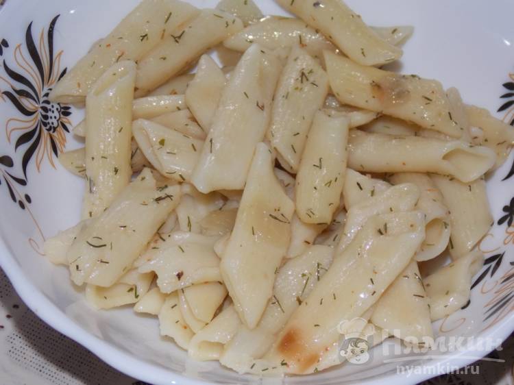 Постные макароны с луком и укропом - фото шаг 4