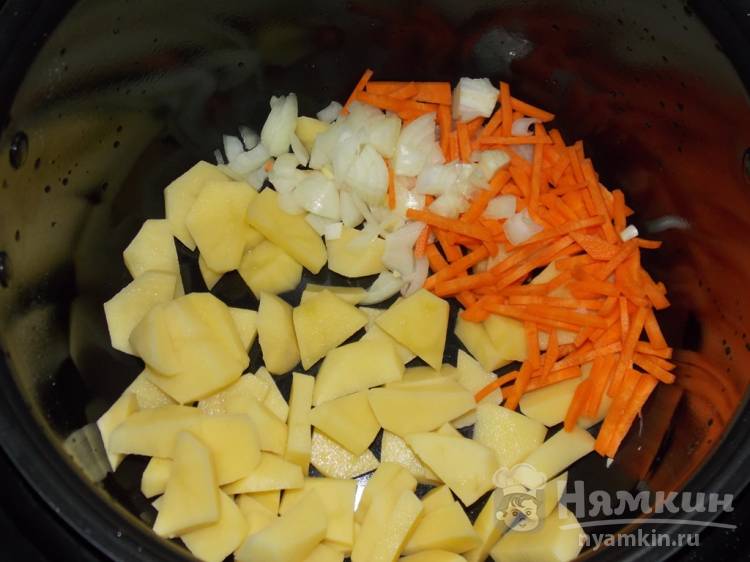 Постный суп с овощами и томатом в мультиварке - фото шаг 1