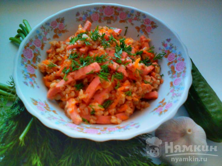 Гречневая каша с овощами и вареной колбасой - фото шаг 9