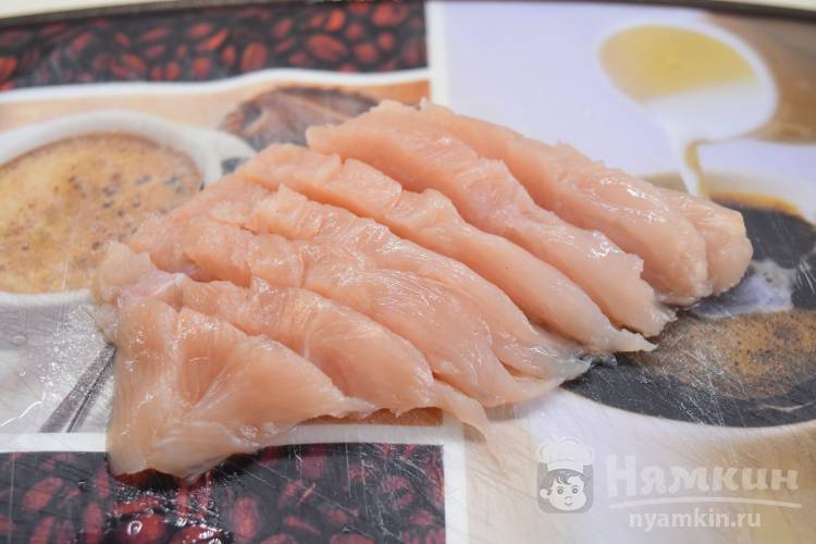 Острая куриная поджарка с болгарским перцем и чили - фото шаг 1