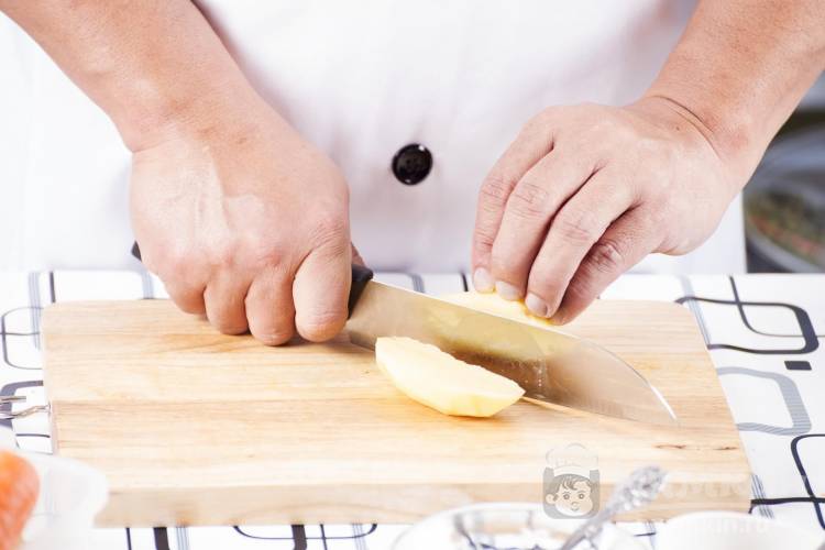 Как правильно нарезать картошку: 4 популярных способа