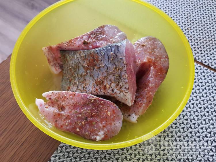Рыба амур: в духовке, фаршированный, рецепт приготовления, с фото
