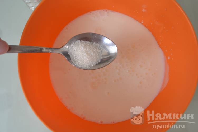 Оладьи на кефире без яиц - фото шаг 3