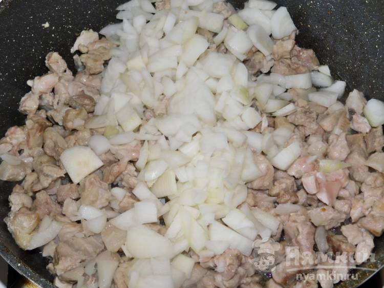 Макароны с жареным мясом - фото шаг 3
