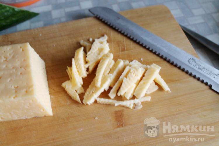 Салат с пекинской капустой и сыром на перекус - фото шаг 4