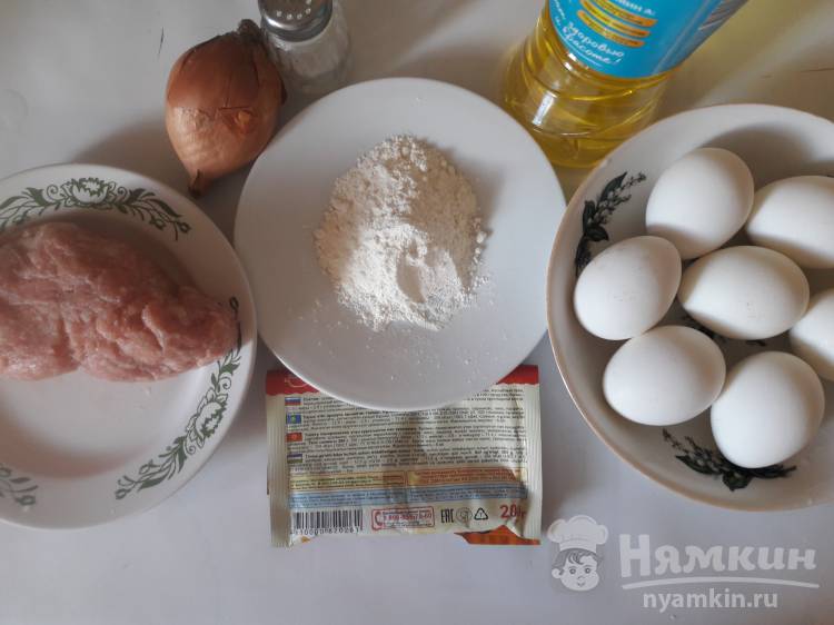 Куриные котлеты с яйцами в панировке - фото шаг 1