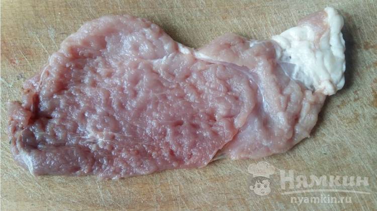 Мясные рулеты с салом и чесноком - фото шаг 1