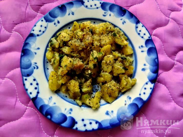 Картофель с зелёным луком и специями - фото шаг 3