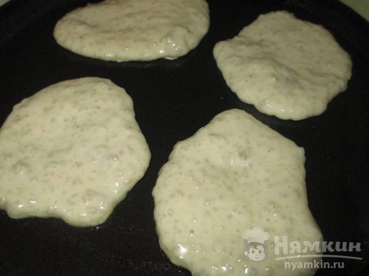 Панкейки на кислом молоке и ячневой каше для детей  - фото шаг 5
