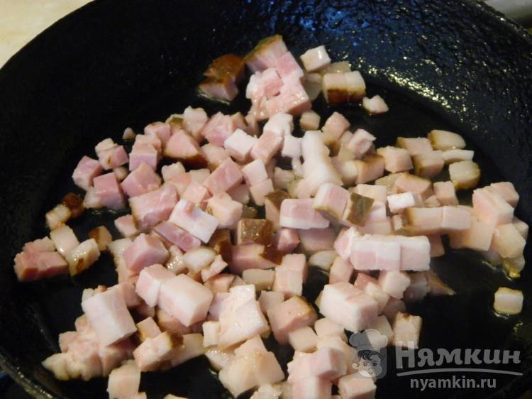 Макароны с копченой грудинкой и сыром - фото шаг 2