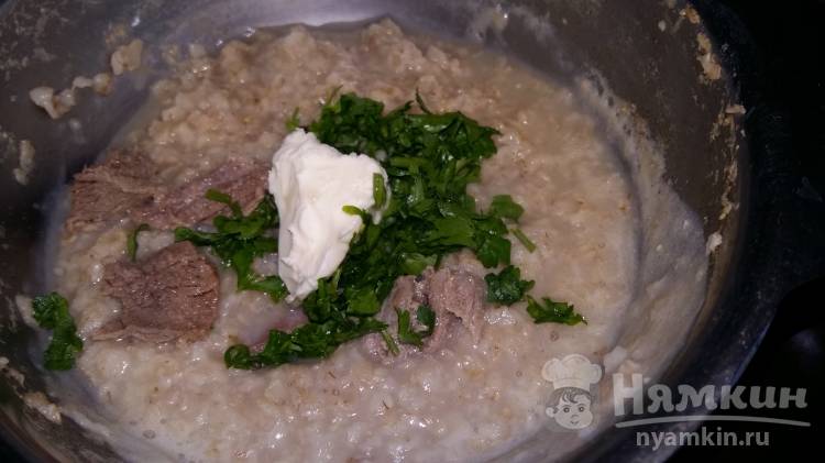 Овсяная каша с вареным мясом и петрушкой - фото шаг 4