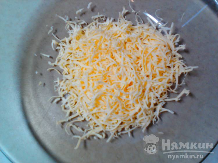 Яичница на сливочном масле с сыром и укропом - фото шаг 2