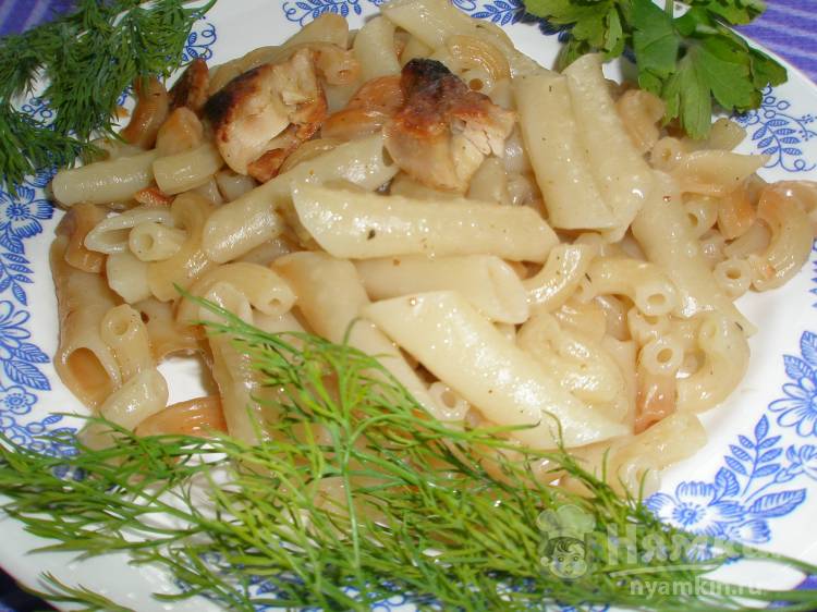 Макаронный микс с жареной курицей - фото шаг 6