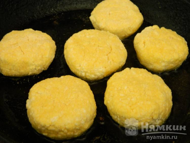 Вкусные ванильные сырники - фото шаг 3