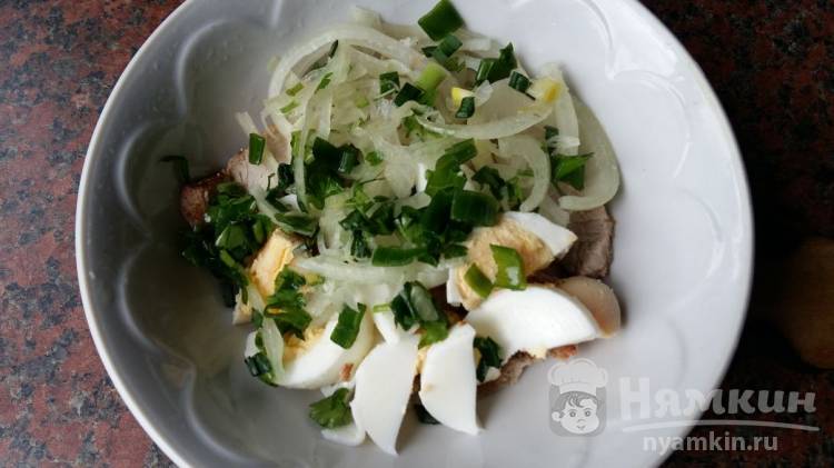 Салат с вареным мясом и луком - фото шаг 4