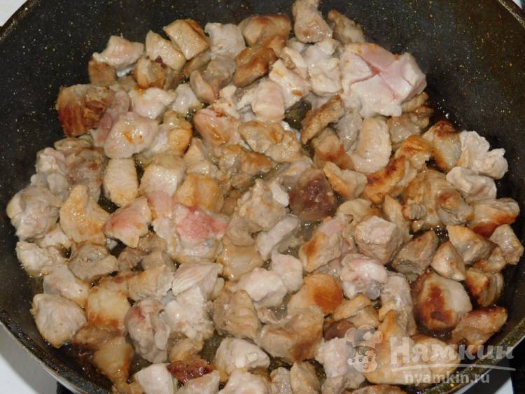 Мясная подлива из свинины с овощами - фото шаг 1