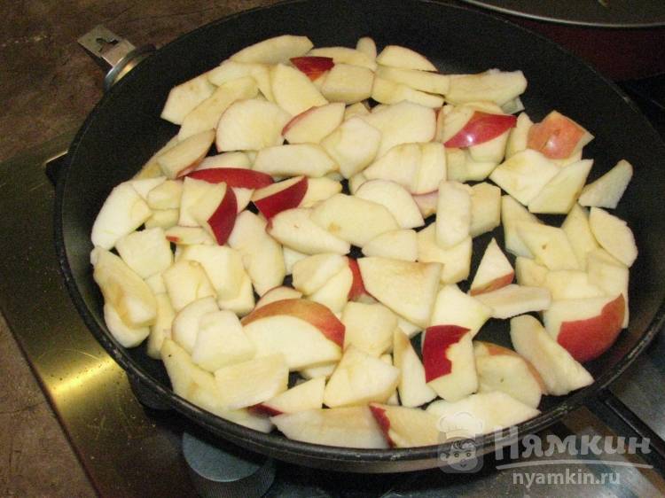 Шарлотка для любимых - фото шаг 5