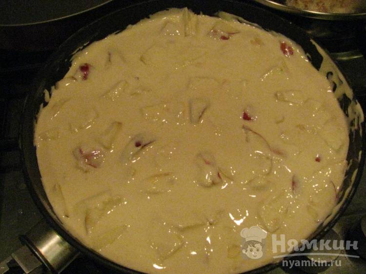 Шарлотка для любимых - фото шаг 6