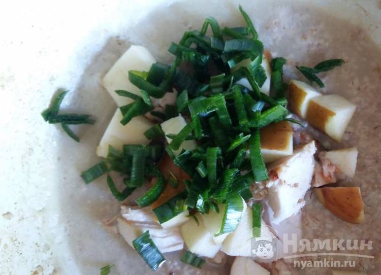 Овсяная каша с чесноком, яблоком и мясом - фото шаг 4