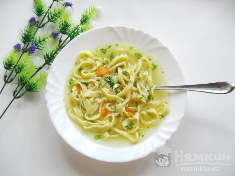 Суп с курицей и домашней лапшой - фото шаг 6