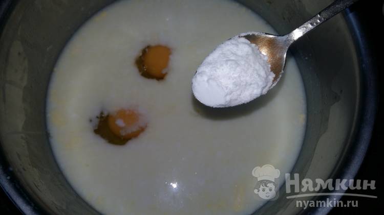 Вкусные оладьи на соде и кефире - фото шаг 2