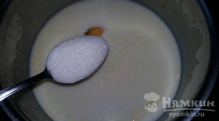 Вкусные оладьи на соде и кефире - фото шаг 3