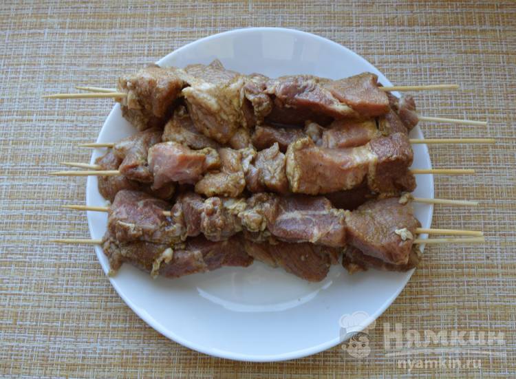 Шашлычки на шпажках  - фото шаг 3