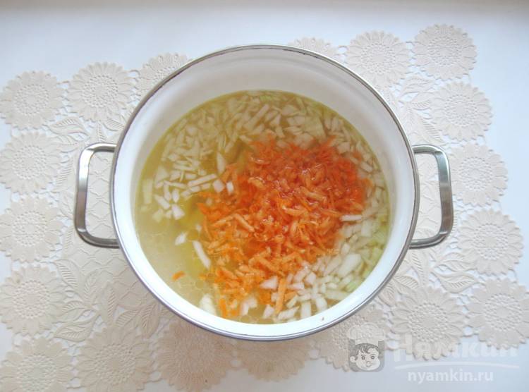 Щи с молодой капустой - фото шаг 2