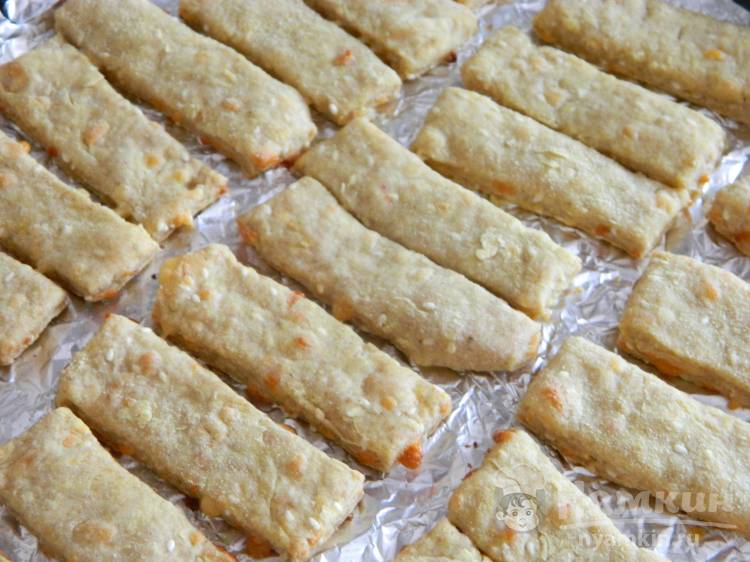 Палочки с сыром и кунжутом - фото шаг 6