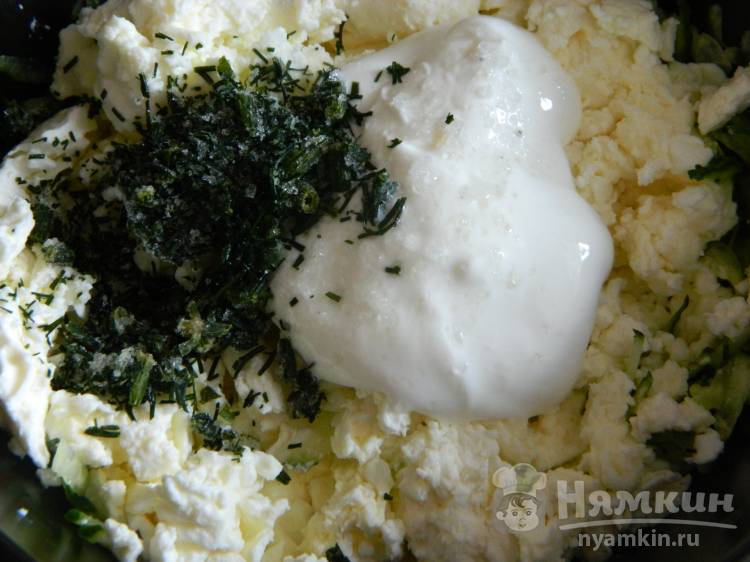 Творожная закуска с огурцом - фото шаг 3