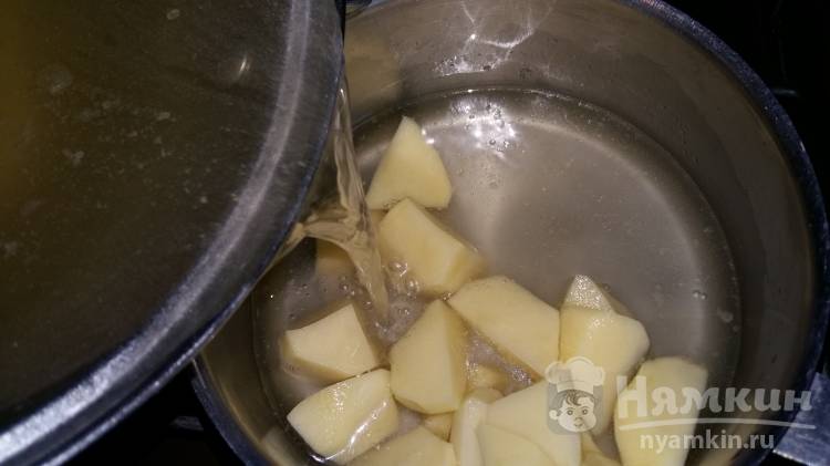 Суп на бульоне с овощами и мясом - фото шаг 1