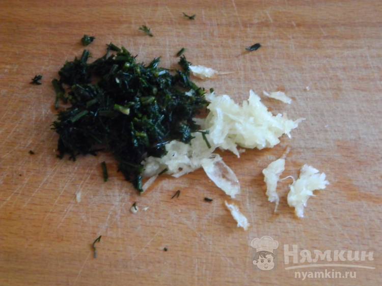 Молодая картошка с укропом и чесноком - фото шаг 4