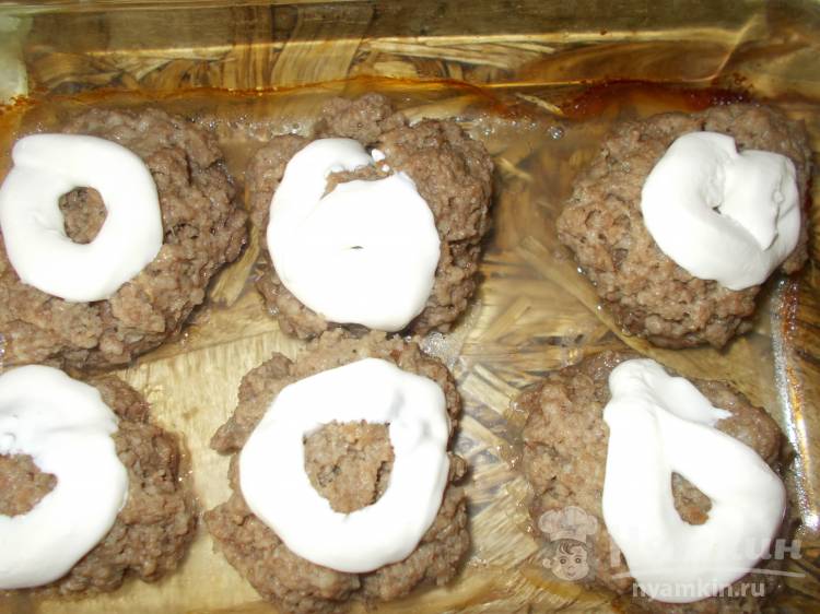 Мясные котлеты запеченные в духовке - фото шаг 5