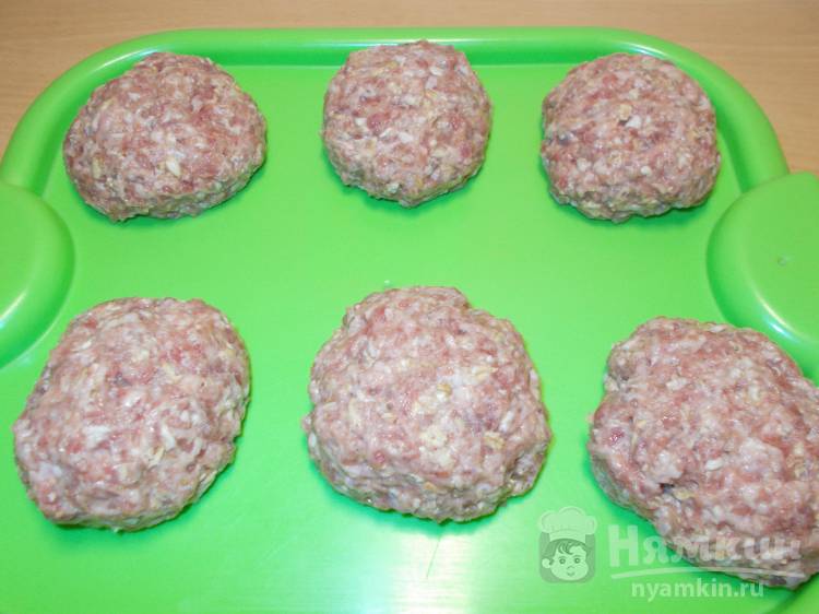 Мясные котлеты с геркулесом на сковороде - фото шаг 5