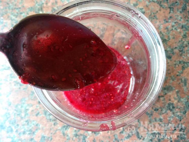 Малина с гвоздикой и корицей протертая с сахаром на зиму - фото шаг 7