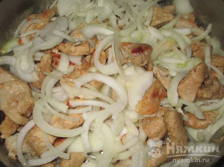 Подлива из свинины с гречкой - фото шаг 5