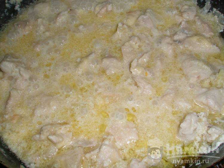 Паста с курицей в сливочно-сырном соусе - фото шаг 7