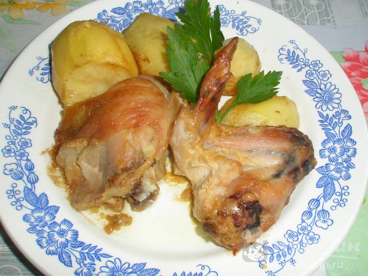 Запеченная курица с картошкой в майонезе и соевом соусе с чесноком - фото шаг 8
