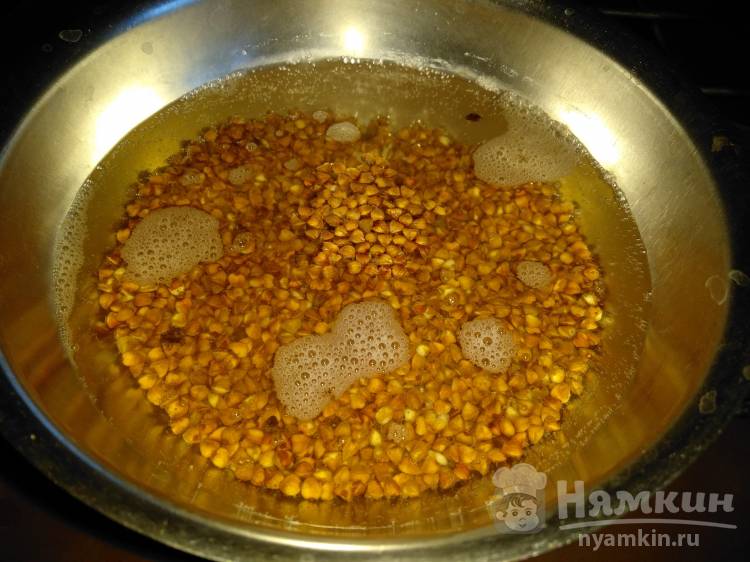 Кабачковые драники с гречкой на сковороде - фото шаг 1