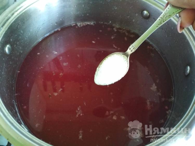 Компот из малины и груши на зиму - фото шаг 6