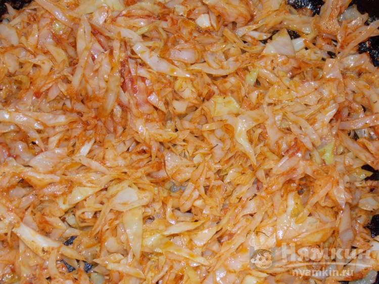 Фаршированный болгарский перец с капустой в утятнице - фото шаг 3