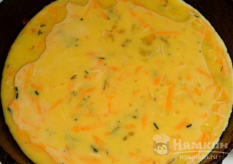 Яичница-болтунья с тыквой и сыром - фото шаг 5
