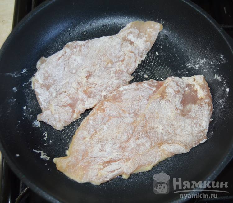  Вкусные отбивные из куриного филе на сковороде  - фото шаг 5