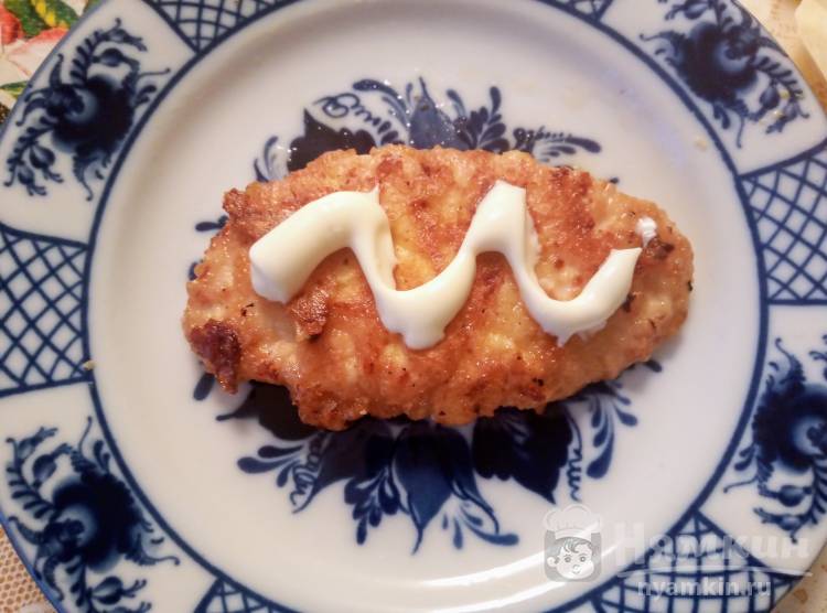 Куриные отбивные с майонезом и сыром на сковороде - фото шаг 5